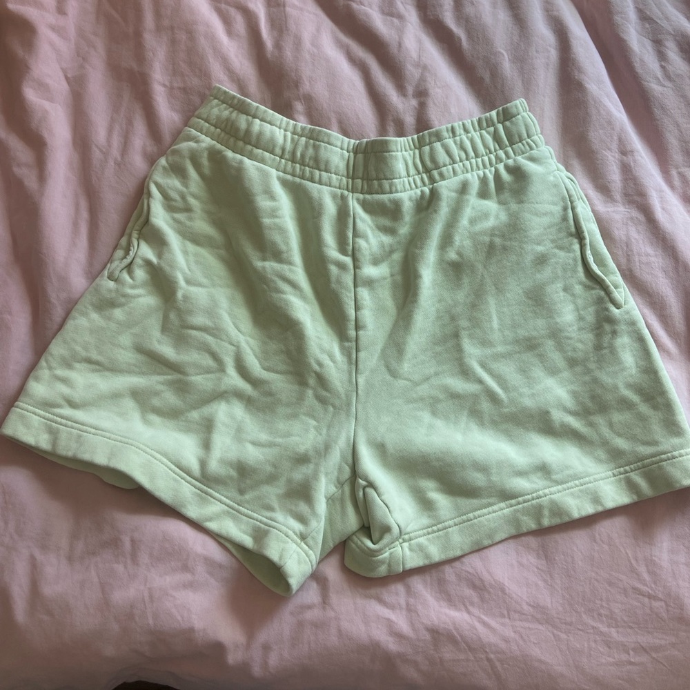 Aritiza yellow sweatshorts